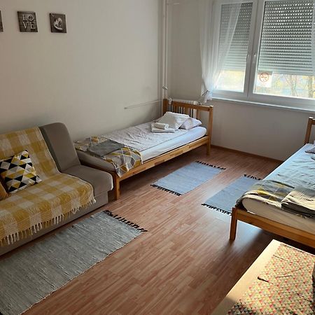 Var Apartman Мішкольц Екстер'єр фото