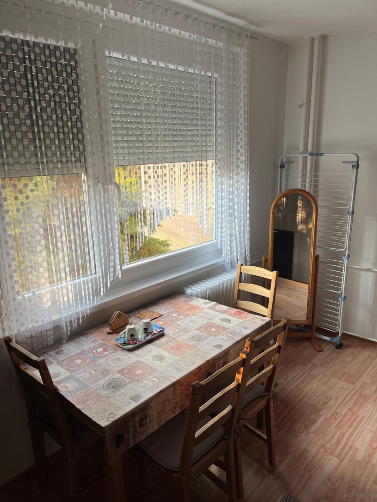 Var Apartman Мішкольц Екстер'єр фото